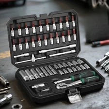 Auto Repair Tool Set: Ratchet Wrench and Socket Set, Multi-Function Toolbox Kit