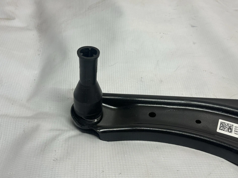 2024 2025 CHEVROLET TRAX SUSPENSIÓN DELANTERA IZQUIERDA BRAZO DE CONTROL INFERIOR OEM GM Foto 2 de 4