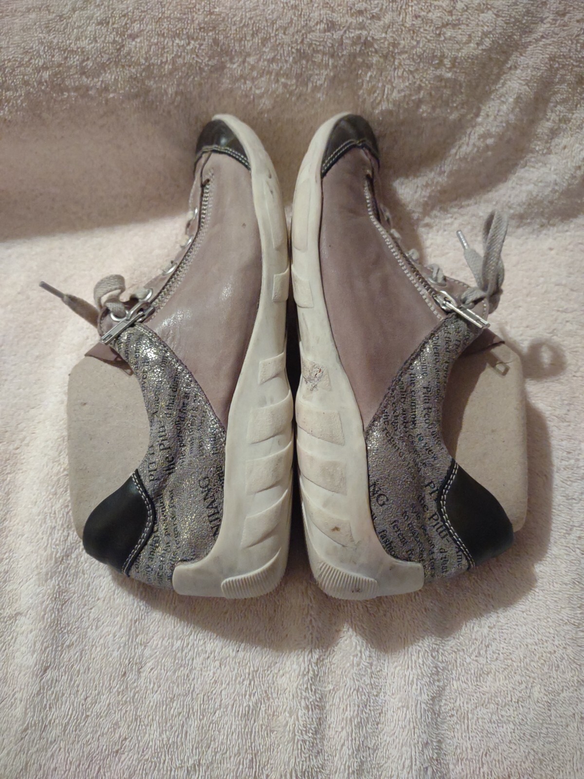 Picture 4 of 6