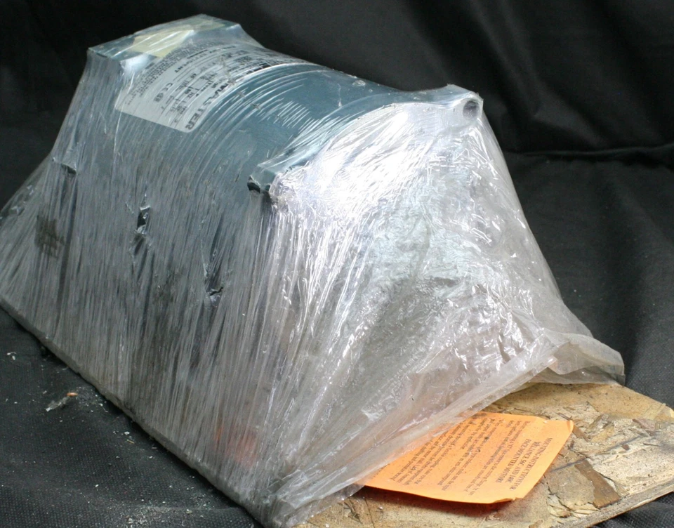 One (1) Reliance P56X3002S General Purpose AC Motor 1/3HP 3PH 1725RPM USA NEW - Image 2 of 4