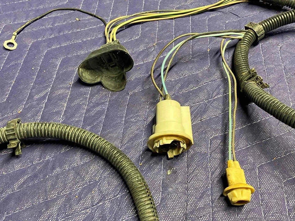 75-80 Chevy GMC Truck COMPLETE HEADLIGHT WIRE HARNESS Square Body K5 Blazer - Image 4 of 4