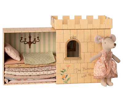 Maileg Princess and The Pea, Big Sister Mouse