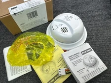 First Alert Dual-Sensor Smoke and Fire Alarm Detector Battery Backup UN2911 NOB