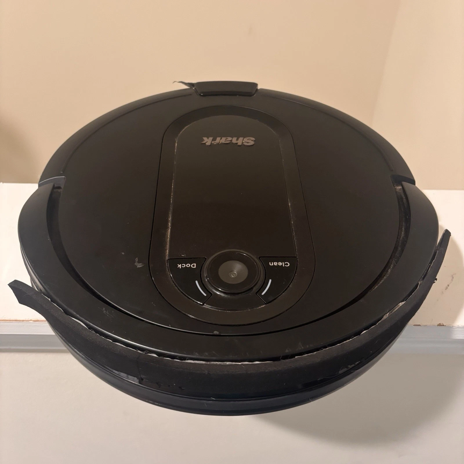 Shark X23K3272Z0Q7 Robotic Vacuum Cleaner FOR PARTS ONLY