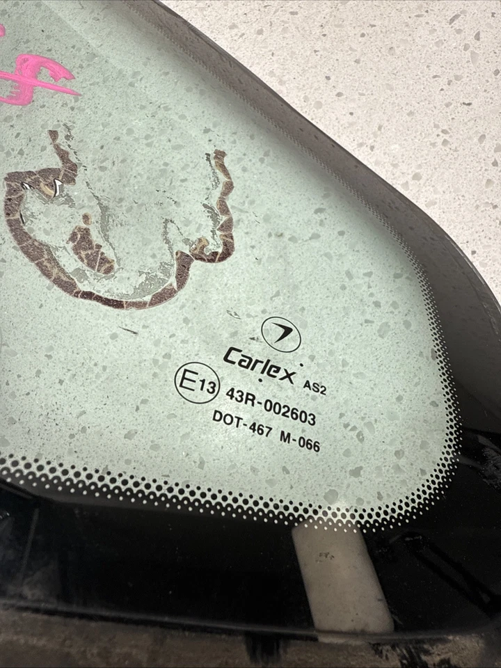 1995 Subaru Legacy Rear Driver Back Door Vent Glass Window Foto 3 de 4