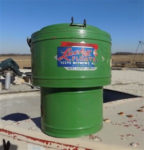 Lucky Floater Minnow Fish Bait Bucket, Vintage Green Metal Fishing Cabin Decor C