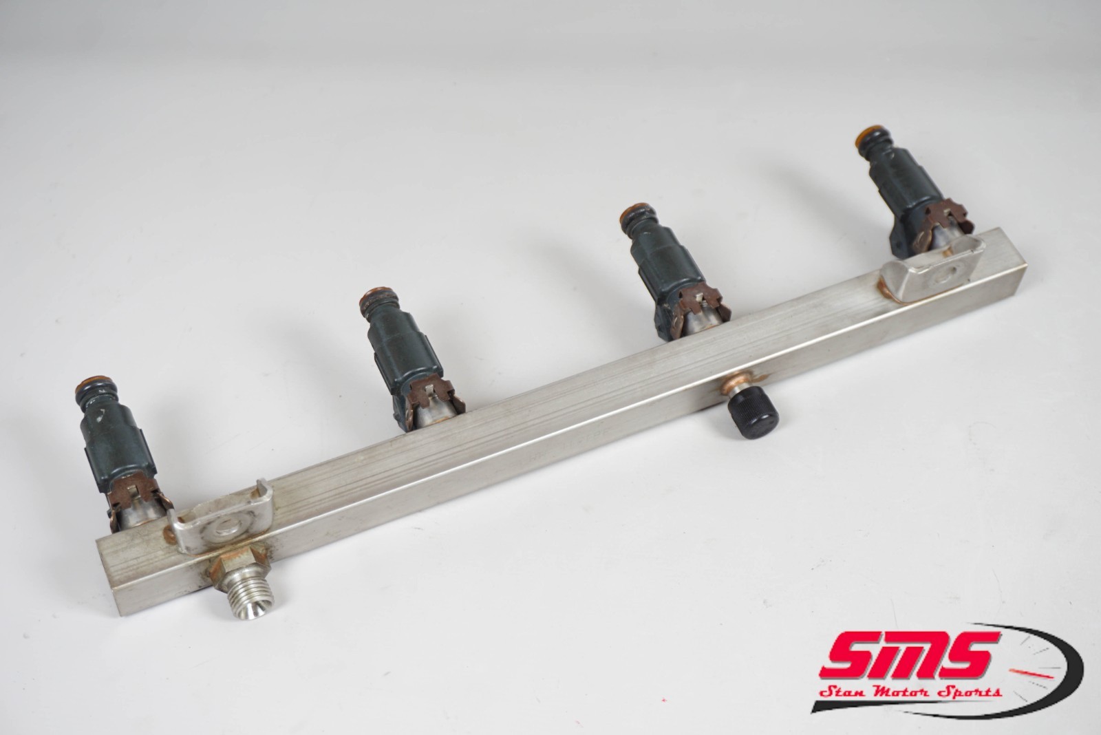 Maserati 4200 GT Coupe 2002-2007 Right Fuel rail P/N 197808