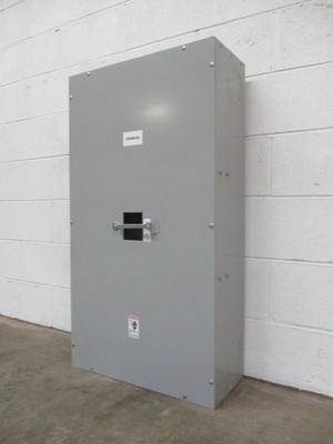 NEW SIEMENS J6N1 400 Amp 600V Circuit Breaker Enclosure 400A Type 1 JXD2 JXD6