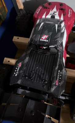 ARRMA KRATON 4S BLX 1:10 4WD Brushless Electric RTR Monster Truck Red/Black