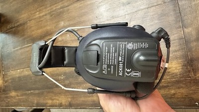 3M PELTOR LiteCom Plus 2-Way Radio Headset MT7H7A4610-NA Used, Fully Functional 
