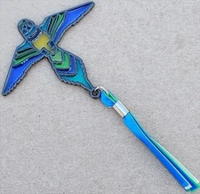 Geoswag C&P Club May 2024 Geocoin & Pin - Go Fly A Kite - Activated & Adoptable