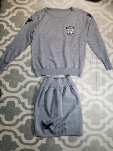 Women Two Piece Gray Skirt and Top Set Size XS - Picture 2 of 4