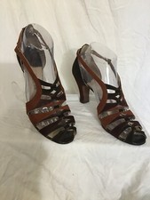 Fabulous 40' 50's Ladies Brown and Rust Suede Heels size 8 slightly narrow