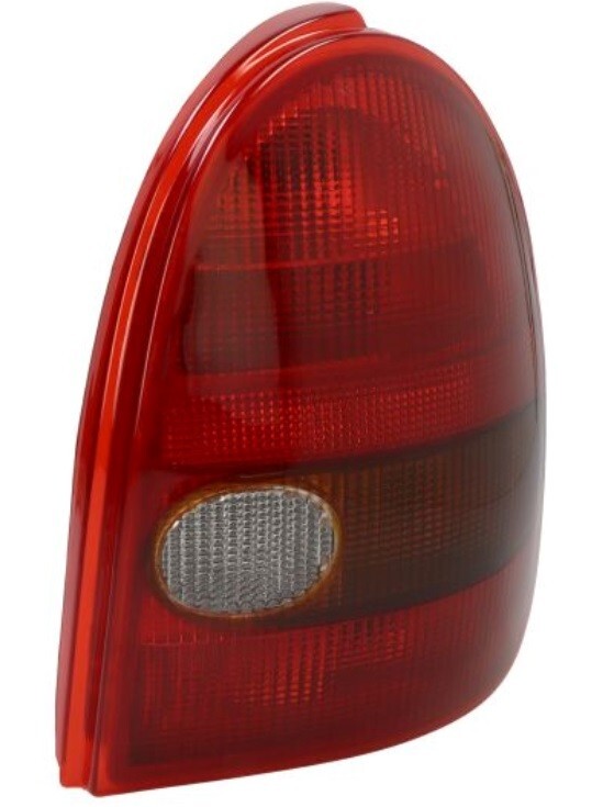 Feu arriere droit Opel Corsa B pour reparer un phare casse de 1993-1997