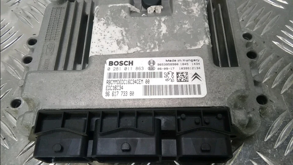 CALCULATEUR MOTEUR ECU Peugeot 307 Break (3E) 2006 1940JJ - Immagine 2 di 3