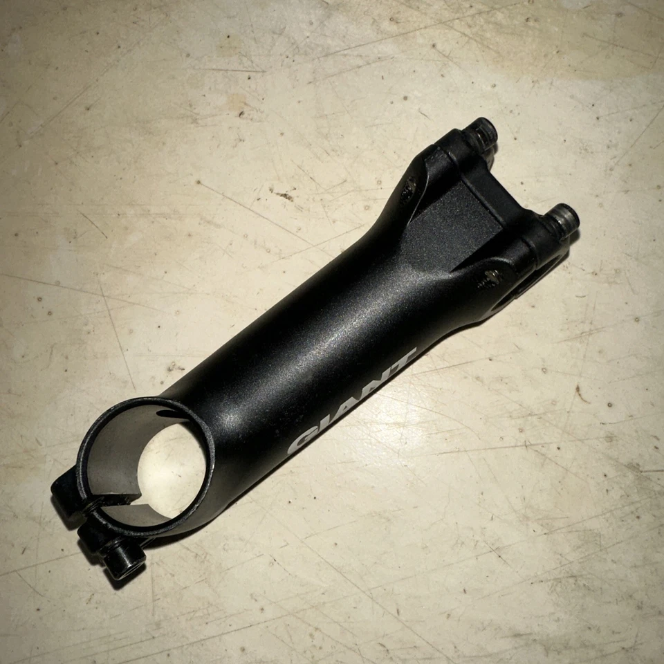 Giant bike stem 110mm +/- 7 degree 1 1/8” 26.0 mm black threadless Road MTB - Image 3 of 4