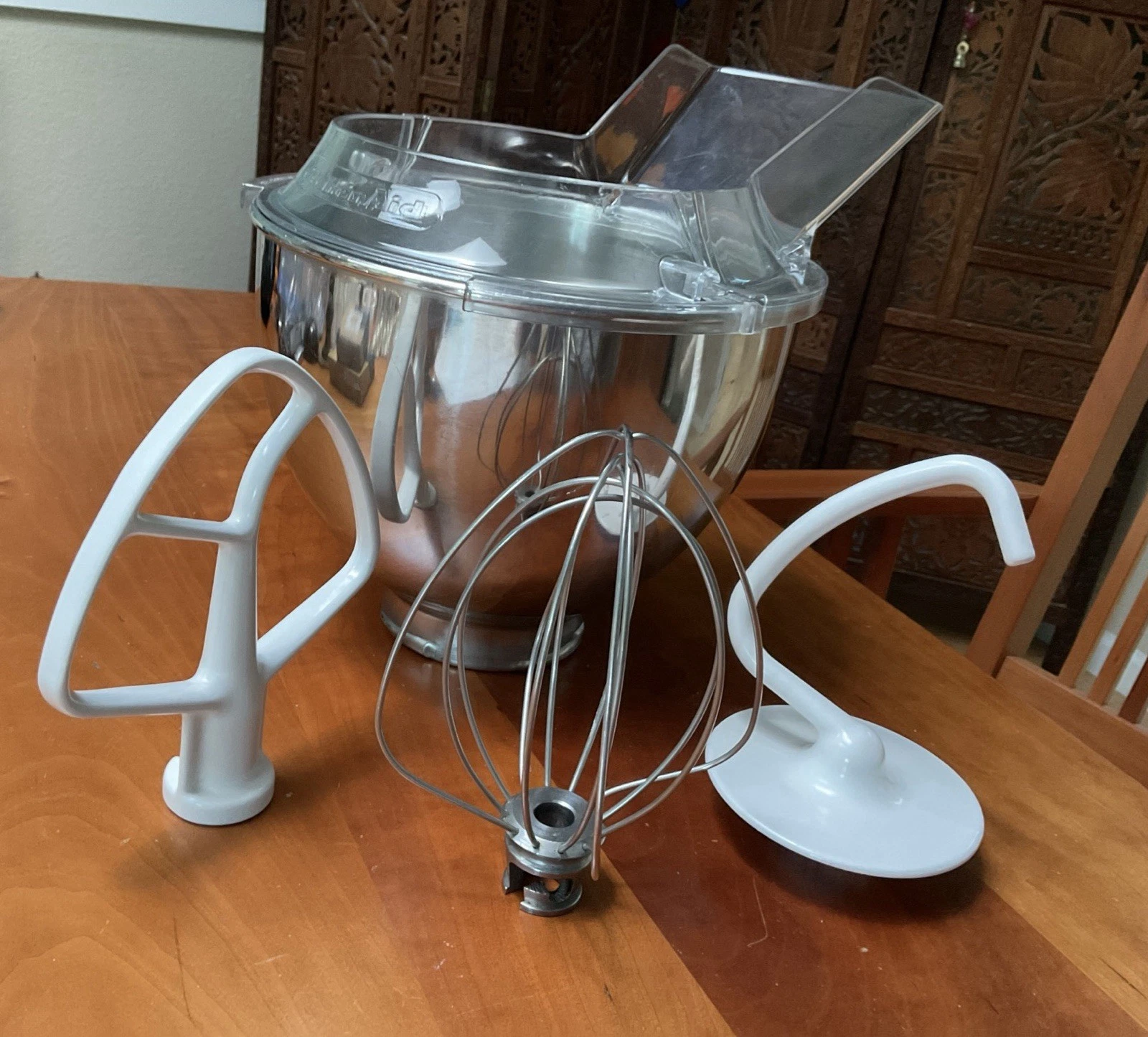 KitchenAid K45 Stainless Steel Bowl, Whisk, Dough Hook, Paddle & Pouring Shield
Opens in a new windo