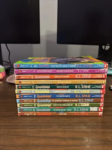Vintage GOOSEBUMPS 11 BOOKS LOT R.L. STINE READABLE CONDITION