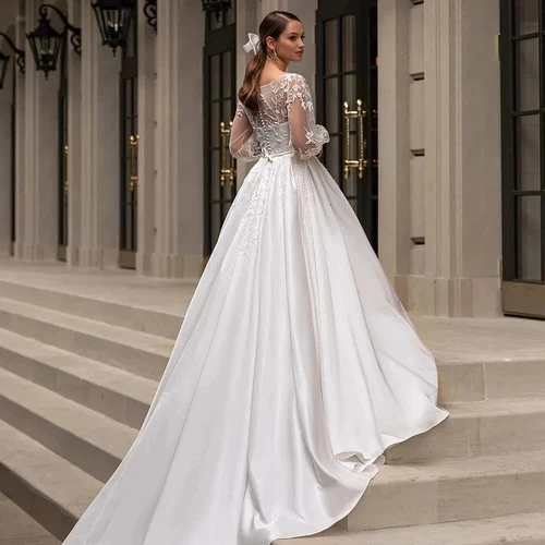 Elegant A-Line Wedding Dresses O-Neck Long Sleeved Lace Appliques Bridal Gowns - Picture 6 of 8