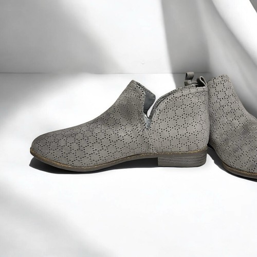 🌻NUEVOS Botines Perforados Dr. Scholl's Gris "Rate" Talla 7.5 Ancho Ancho. - Imagen 6 de 12