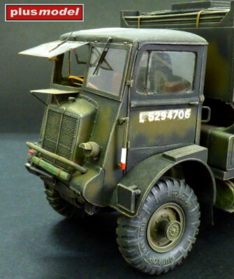MW22 PLUSMODEL 155 BEDFORD QL - DRIVER'S CABIN ACCESSORIES  1/35