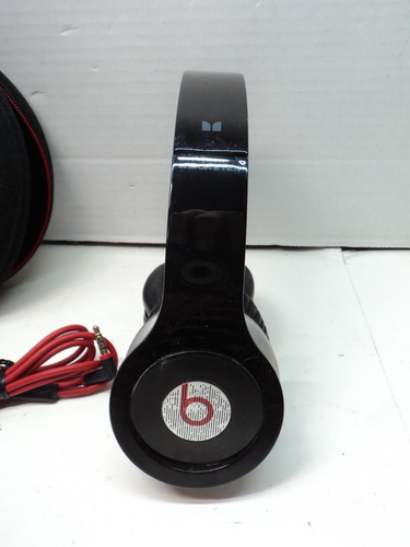 Beats by Dr Dre Solo HD Monster Wired On-Ear Headphone with Case, Cable, TESTED - Picture 4 of 5