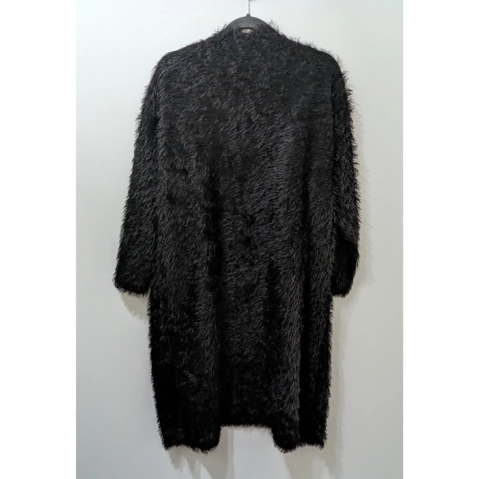 Cárdigan largo negro de piel sintética MANGO talla XS Foto 3 de 4