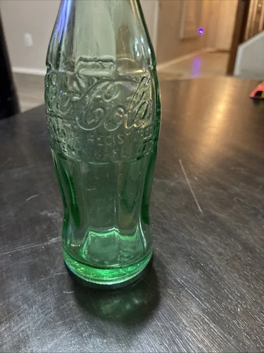 VTG Coca-Cola Hobble-Skirt 6 Oz Brownwood Texas Soda Bottle D 105529 1938-1951