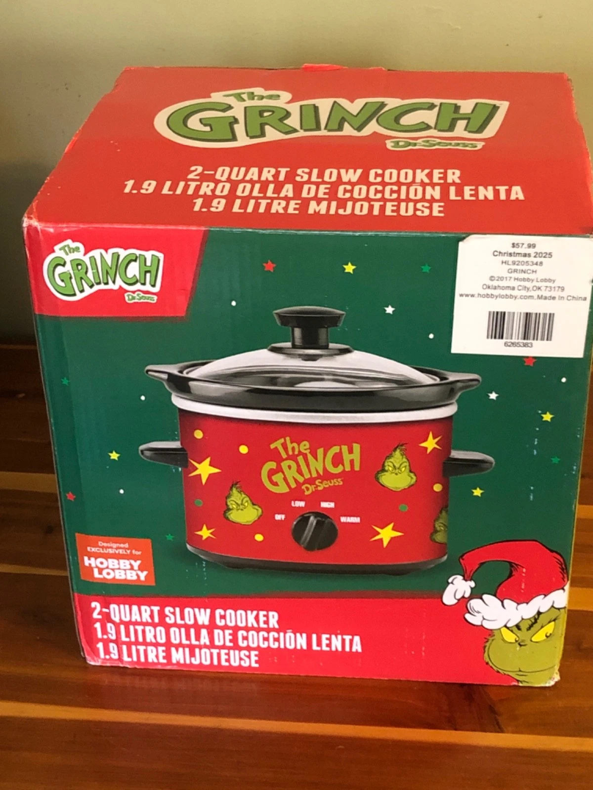 The Grinch 2 Quart Slow Cooker 2025 Edition. Mini New in Box please read all
