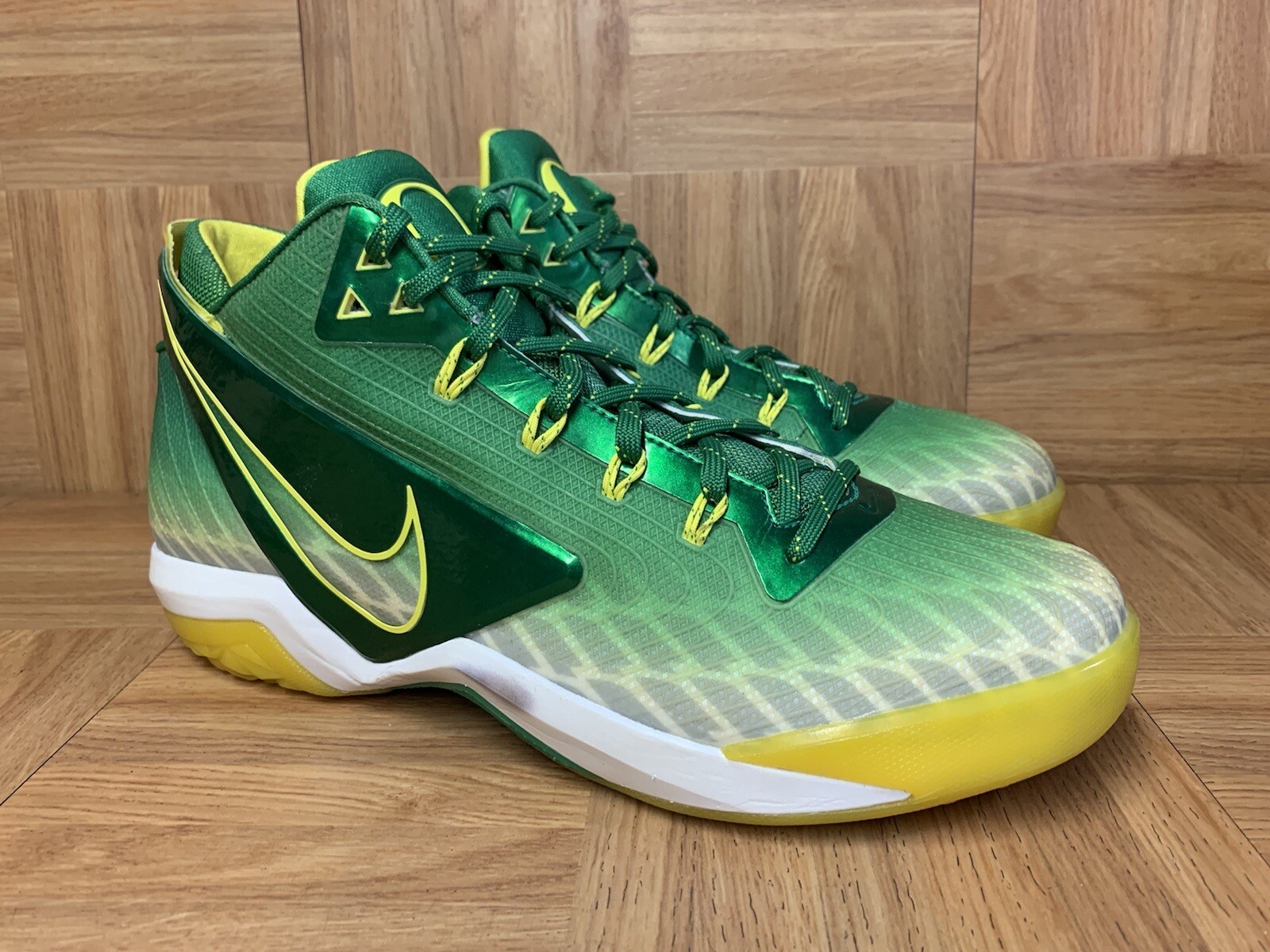 nike zoom field general