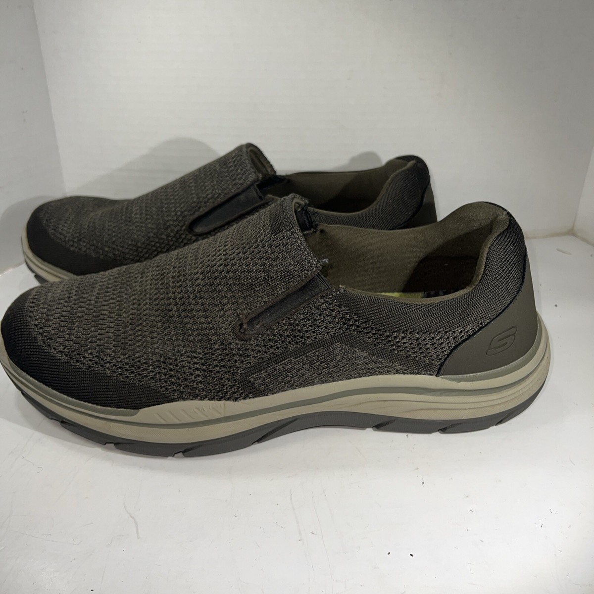 Skechers Men’s Relaxed Fit Slip-On/Lace Casual Shoes in Taupe and Tan- set Amazon.com | Skechers Men main image 2