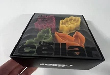 THE CELLAR MACY'S THANKSGIVING FALL AUTUMN LEAF SHAPE COOKIE DOUGH CUTTERS