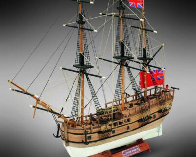 Hms Endeavour Skala 1:143 (Serie Mini Mamoli) Nave IN Holz Wooden Ship Kit