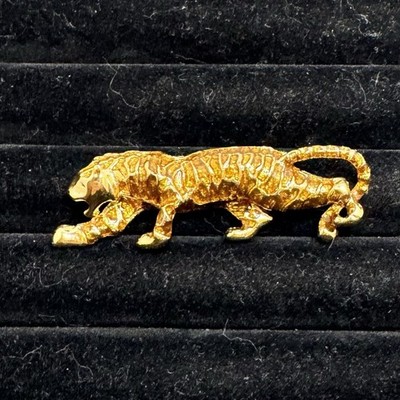 Vintage Jungle Cat Brooch Amber Colored Enamel Striped Gold Tone Pin 2.5 