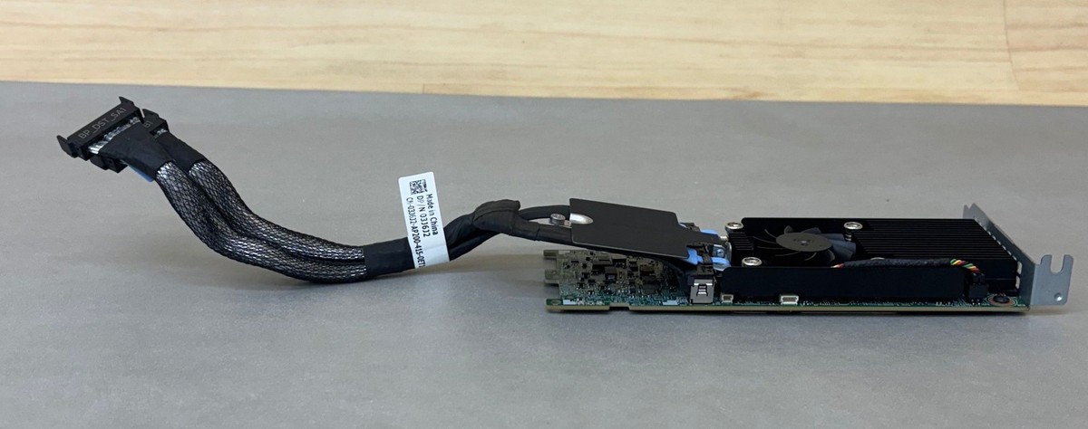 Carte Contrôleur Dell PERC H965i - 16 Ports SATA/SAS, PCIe 4.0 X16 - Référence 0W3T2J - Ouvert Jamais Utilisé