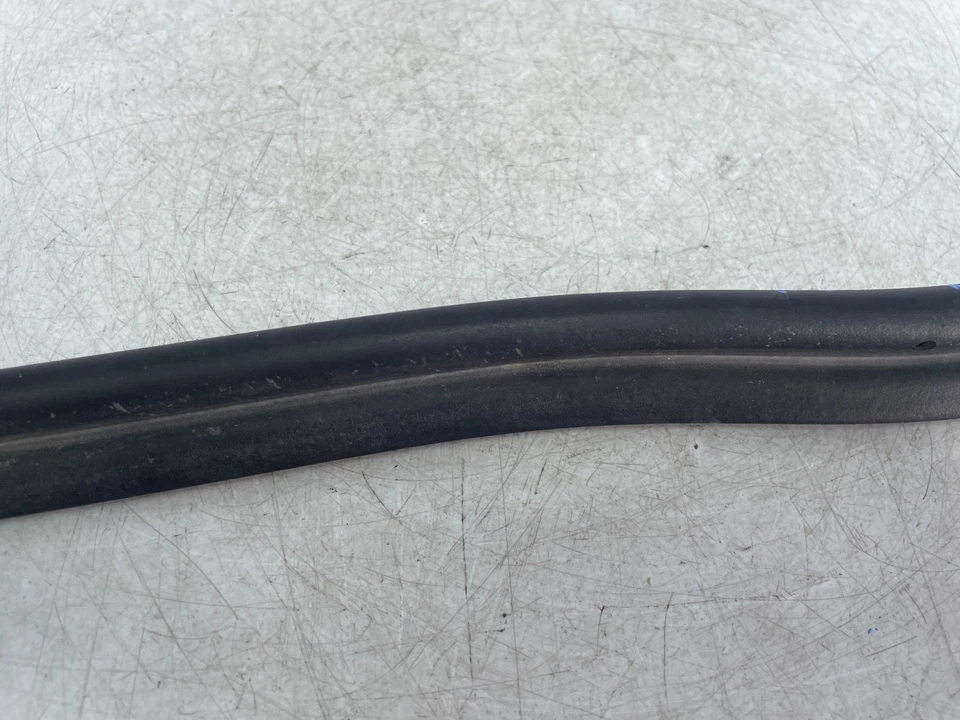 ✅ 11-18 OEM Porsche Cayenne Turbo 958 capó delantero capó sello resistente a la intemperie Foto 4 de 4