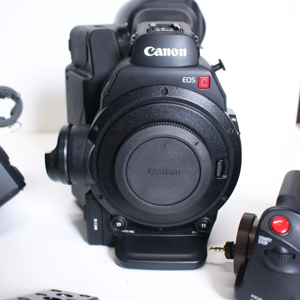 CANON EOS C300 MARK II CAMERA Low Hours 365 Hours With Monitor Power Cable - Image 2 of 4