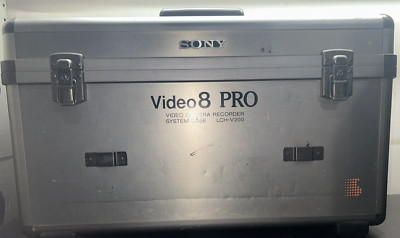 Sony Video 8 Pro Video Camera Recorder System LCH-V200 CCD-V220 CV