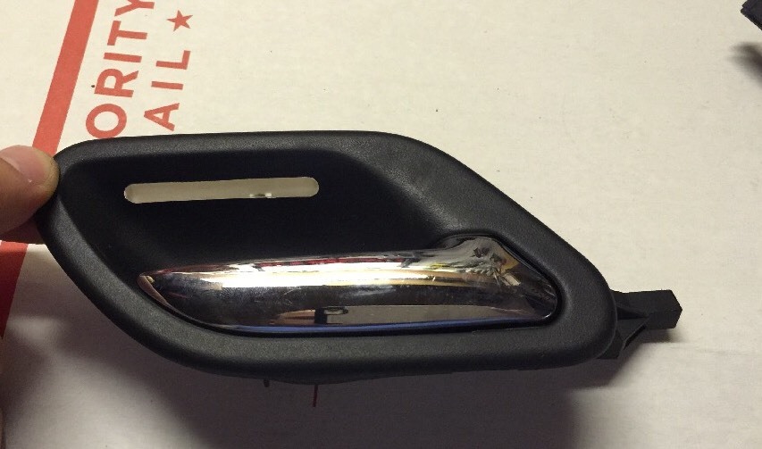 BMW E38 740I 740IL OEM PASSENGER FRONT OR REAR INNER DOOR HANDLE