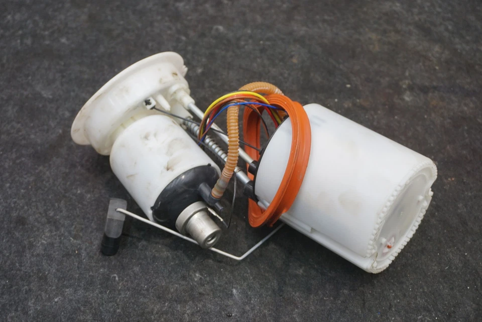 Bomba de tanque de combustible de gasolina 4G0919051 OEM Audi A6 A7 S6 S7 2013-17 Foto 3 de 4