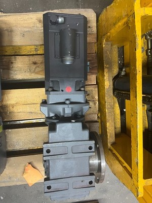 Siemens Brushlessmotor 1FT 6082-8AC71-4EB1 mit Getriebe KA60 BAUF H-03-A