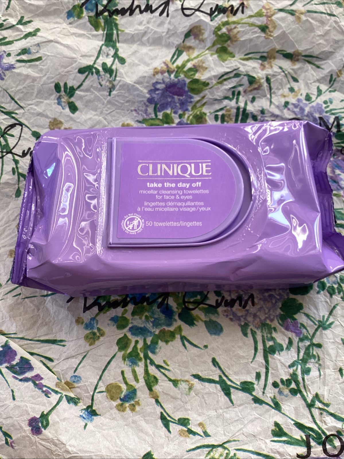 Clinique Take the Day Off Micellar Cleansing Face Wipes 50 Count-image
