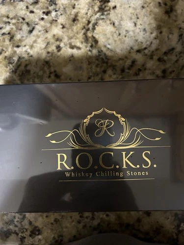 ROCKS Whiskey Chilling Stones 9 Piece Gift Set /Home Bar With Glasses