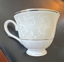 Lenox Opal Innocence Floral Bone China Tea Cu...