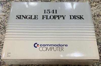 Commodore 1541 Single Disk Floppy Drive for C64 Original Box Powers On Rich s