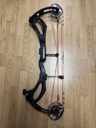 PSE Mach 33 EC2 Right Hand 70LB Black Carbon Bow New
