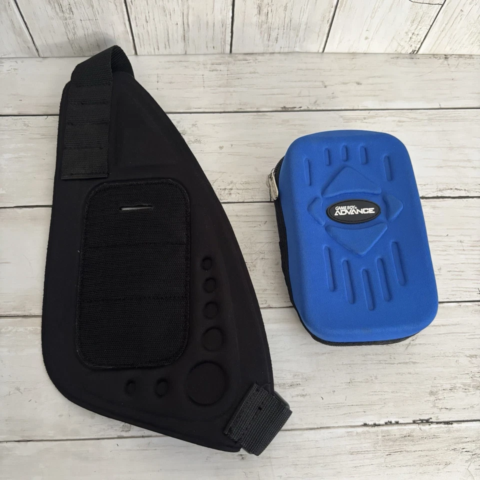 Nintendo GameBoy Advance Sling Bag Blue Black Travel Carrying Case Pouch Vintage - Image 3 of 4