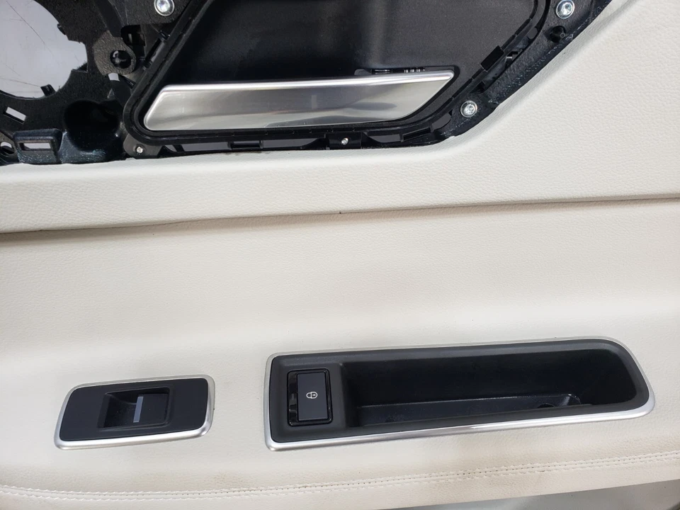 ✅ 16-20 OEM Jaguar XF 25t passageiro traseiro direito interior painel porta acabamento ostra - Imagem 3 de 4