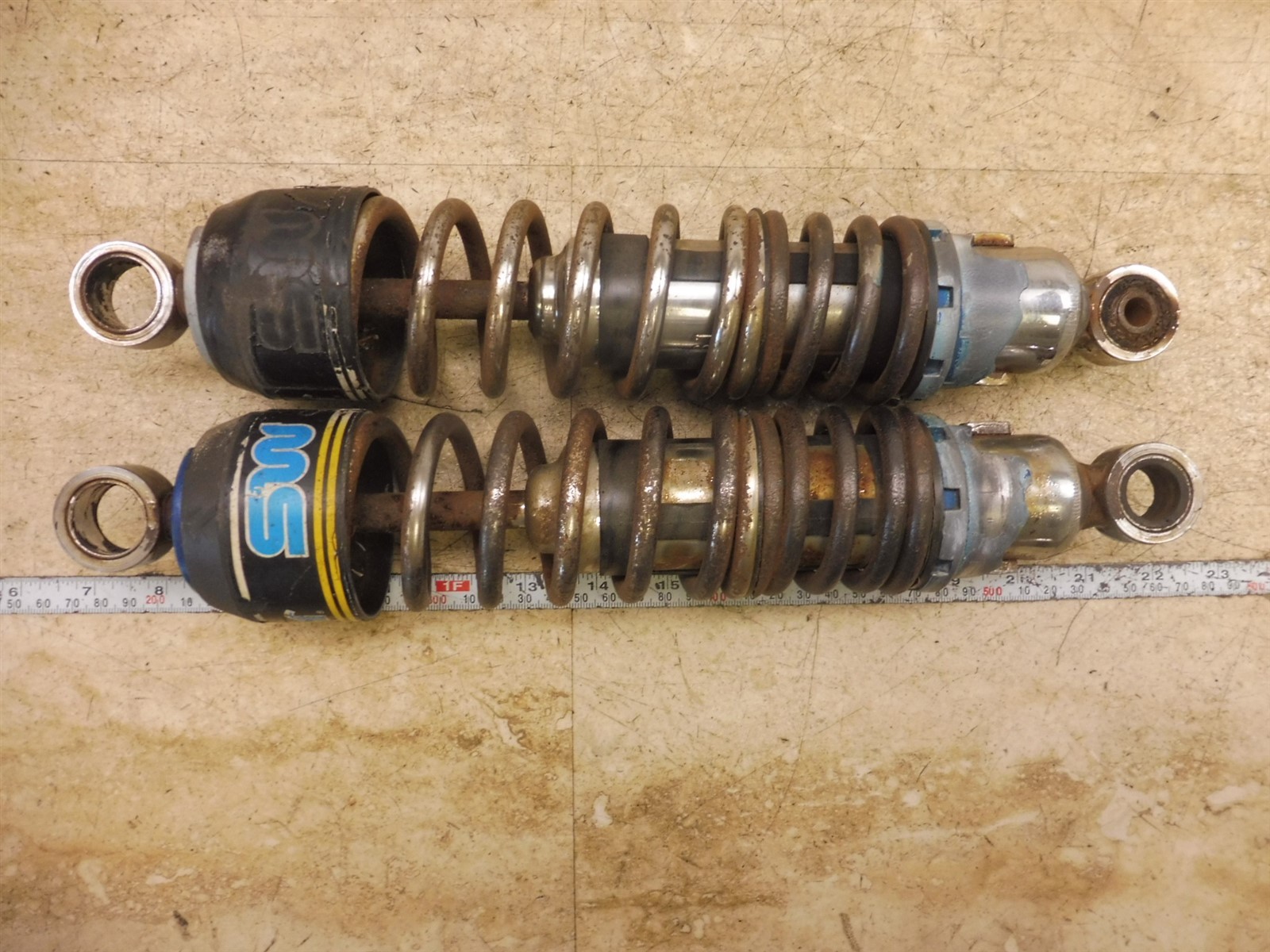 1977 Kawasaki KZ650 K3822* Rear Shocks Suspension eBay
