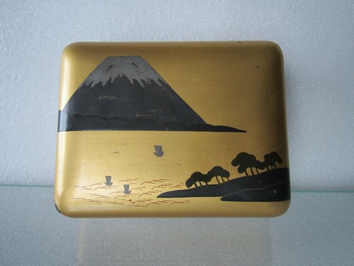 Antique Asian Hand Painted Black / Gold Lacquerware Wood Humidor Cigar Box